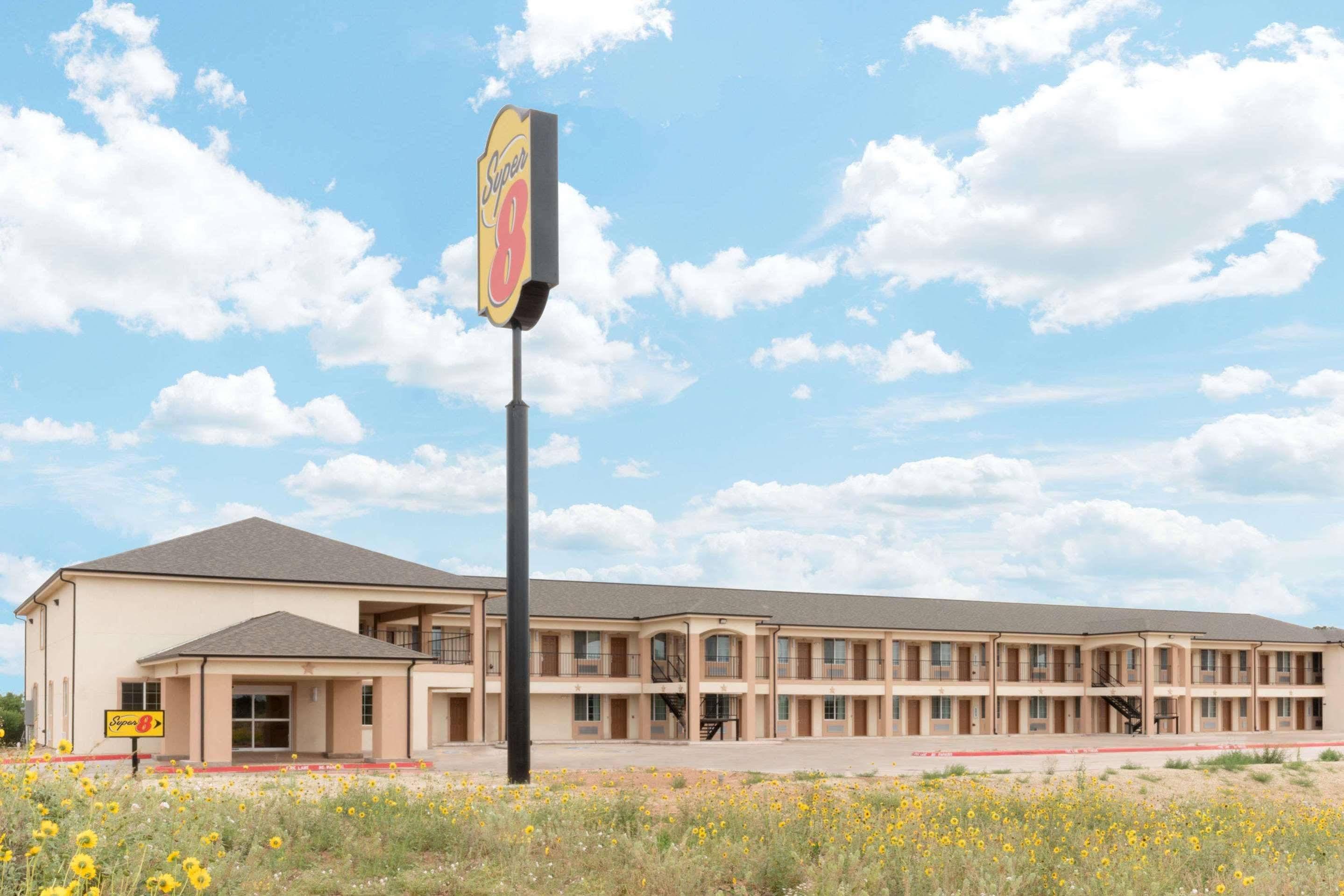 Super 8 By Wyndham Colorado City Εξωτερικό φωτογραφία