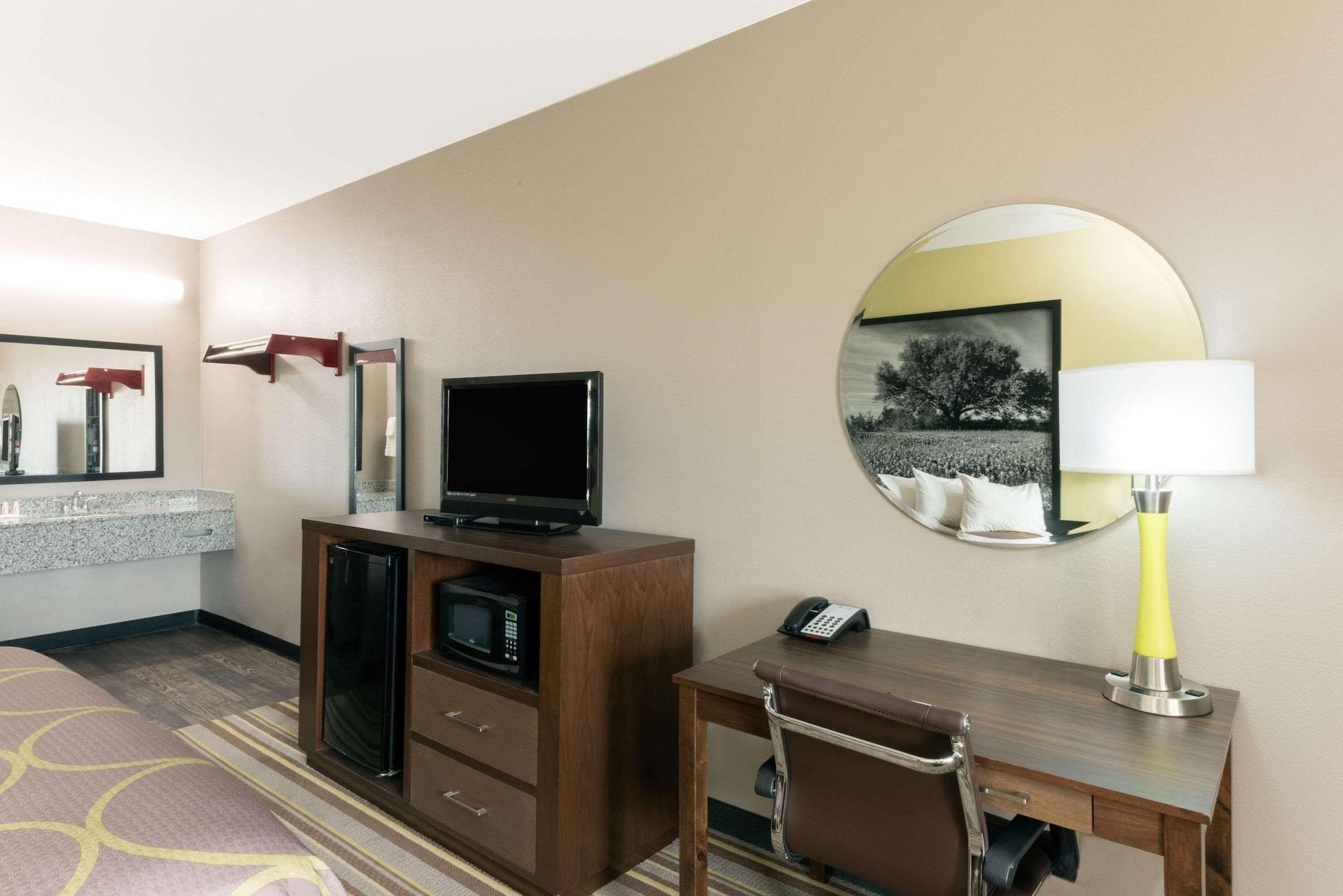 Super 8 By Wyndham Colorado City Εξωτερικό φωτογραφία