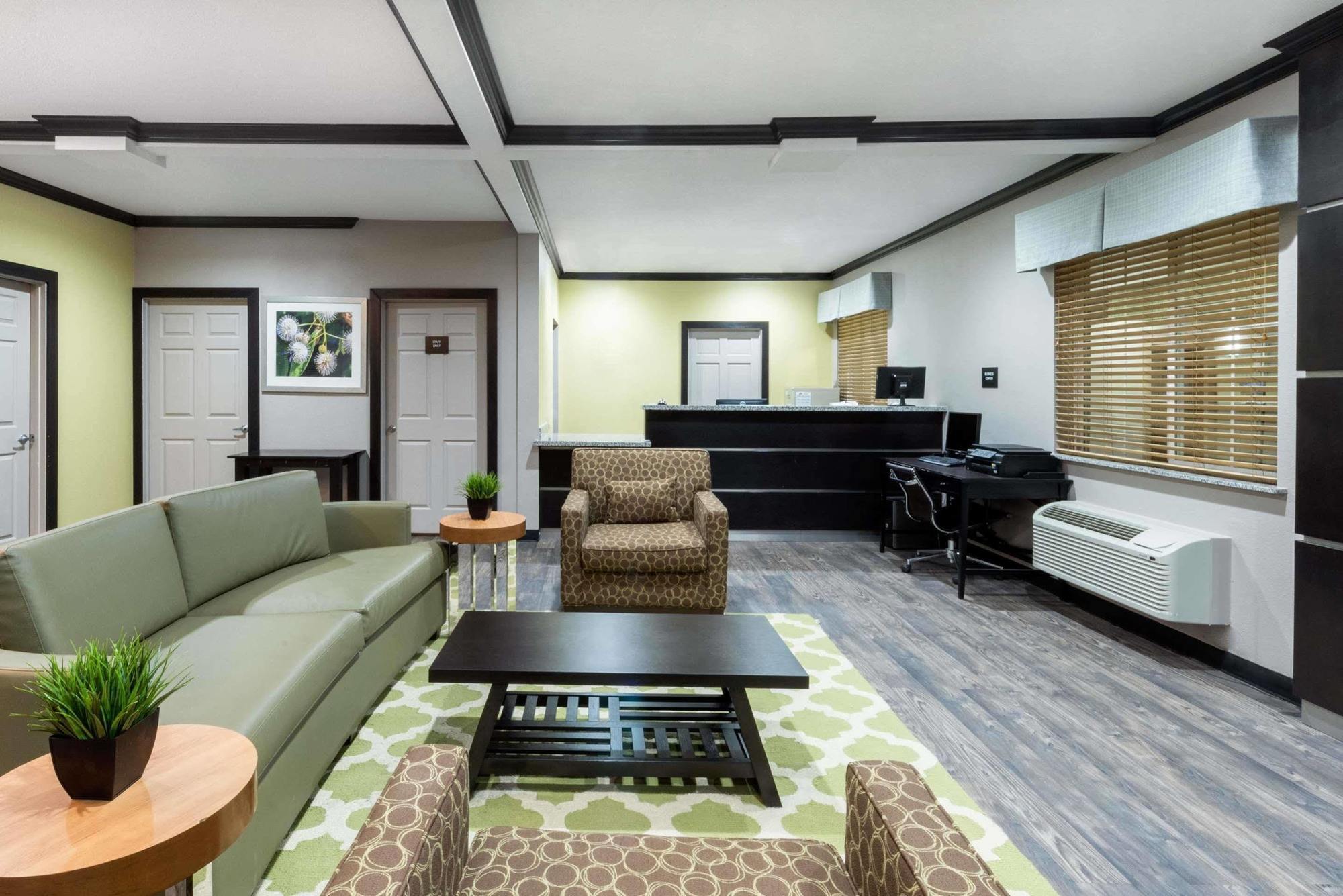 Super 8 By Wyndham Colorado City Εξωτερικό φωτογραφία